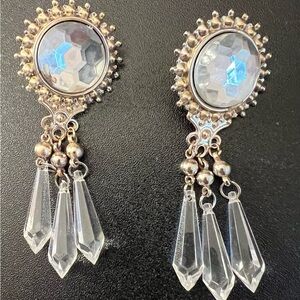 Vintage Faceted Honeycomb Crystal Gold Tone Chandelier Drop Dangle Earrings